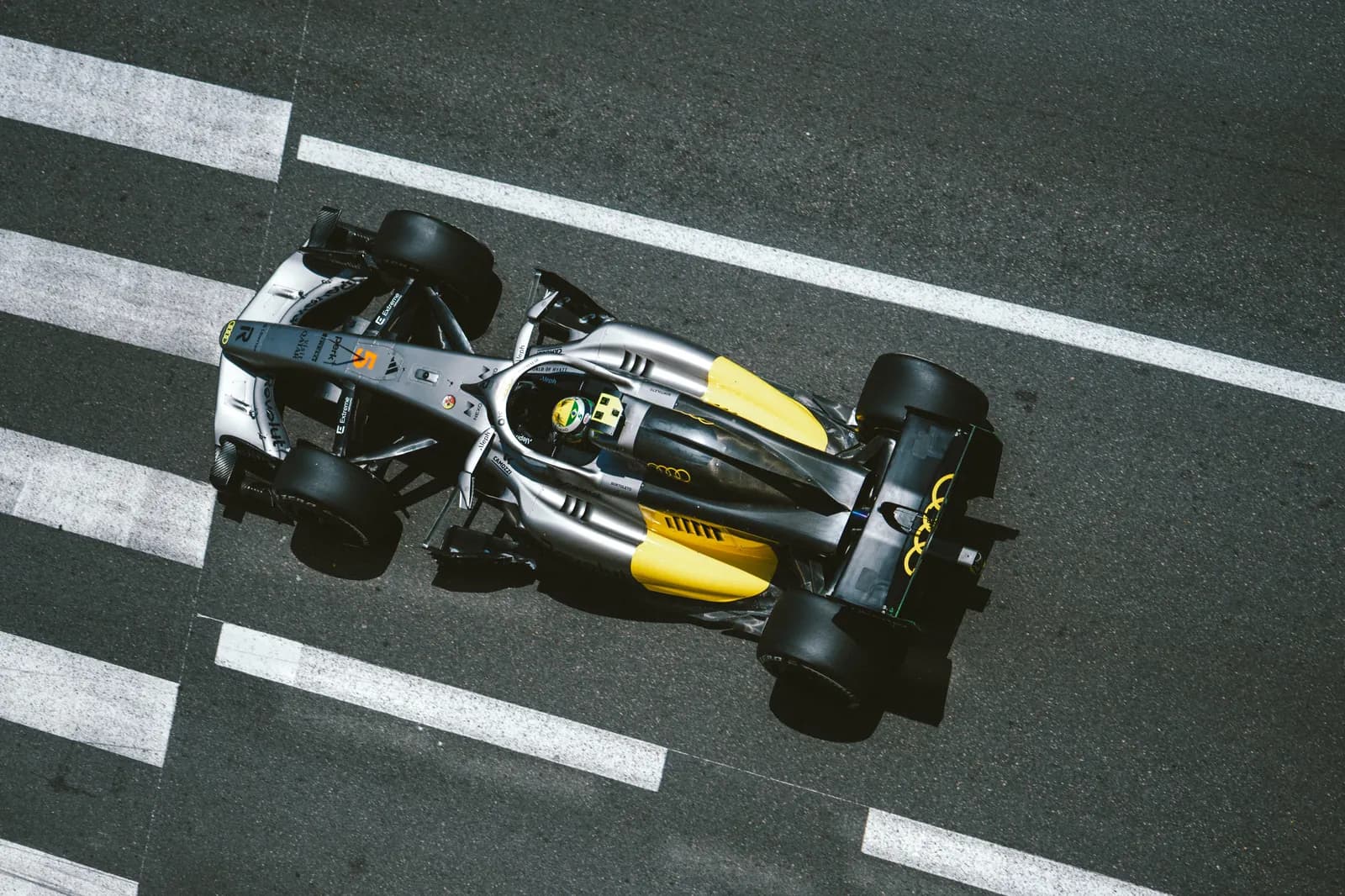 Ambiance photo 96 from day 1 of a previous Monaco Grand Prix edition